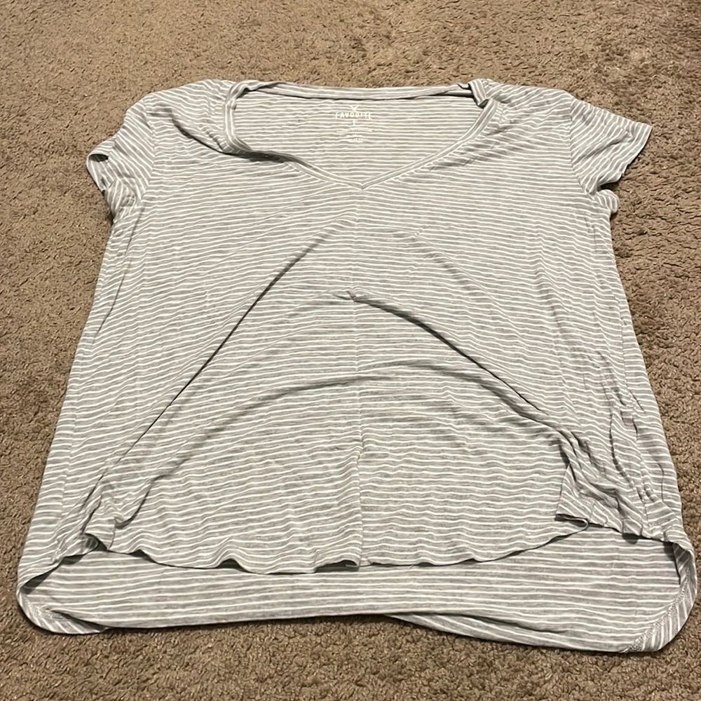 Women’s American Eagle tshirt